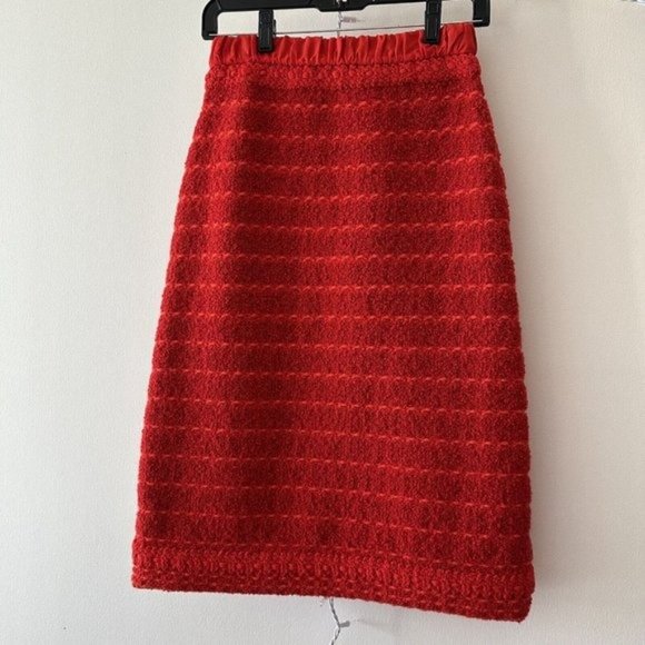 NWT Gucci $2200 Red Midi Boucle Knee Length Skirt Size XS - 2 US Bows Wool - Picture 6 of 9
